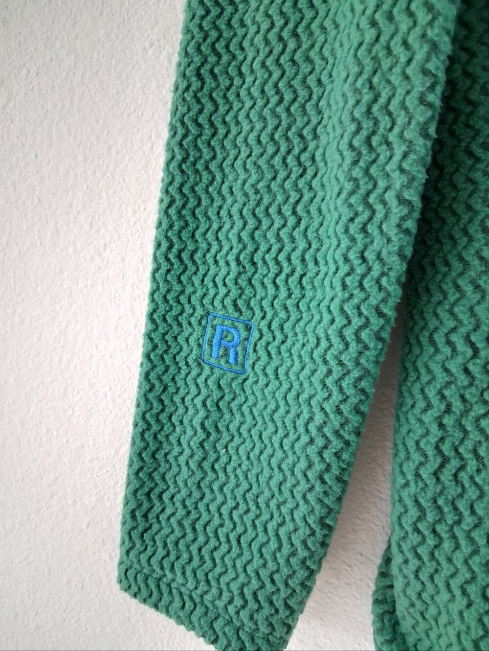 Patagonia W's R1 Air Zip Neck - Picture 7 of 16